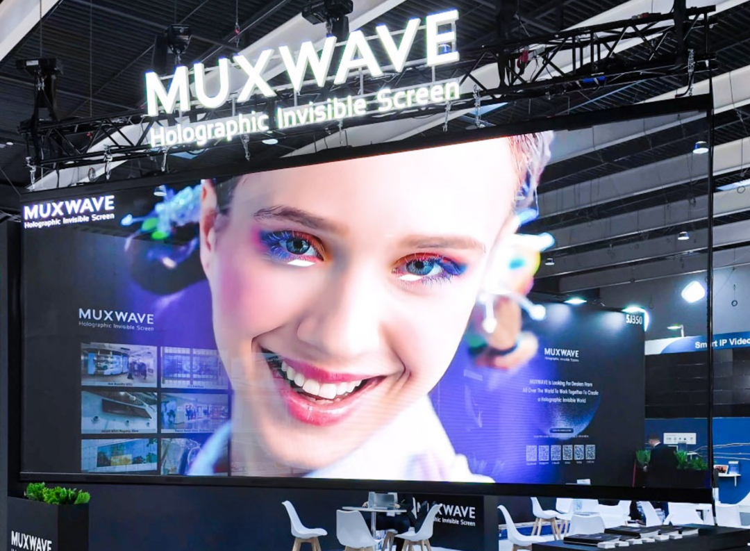 ISLE 2024 Review | L'écran holographique invisible de MUXWAVE remporte un grand prix grâce à sa solution d'accrochage sans couture de très grande taille ! 10 640