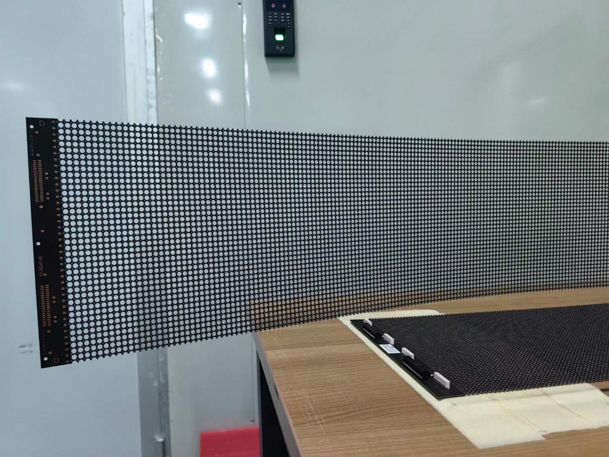 Are you familiar with the Muxwave LED film screen? 1 mozu 1200x900 1